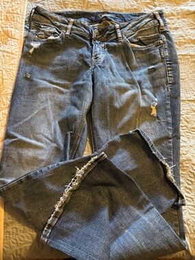 Silver Jeans Women's Boot Cut Distressed Dark Blue Denim